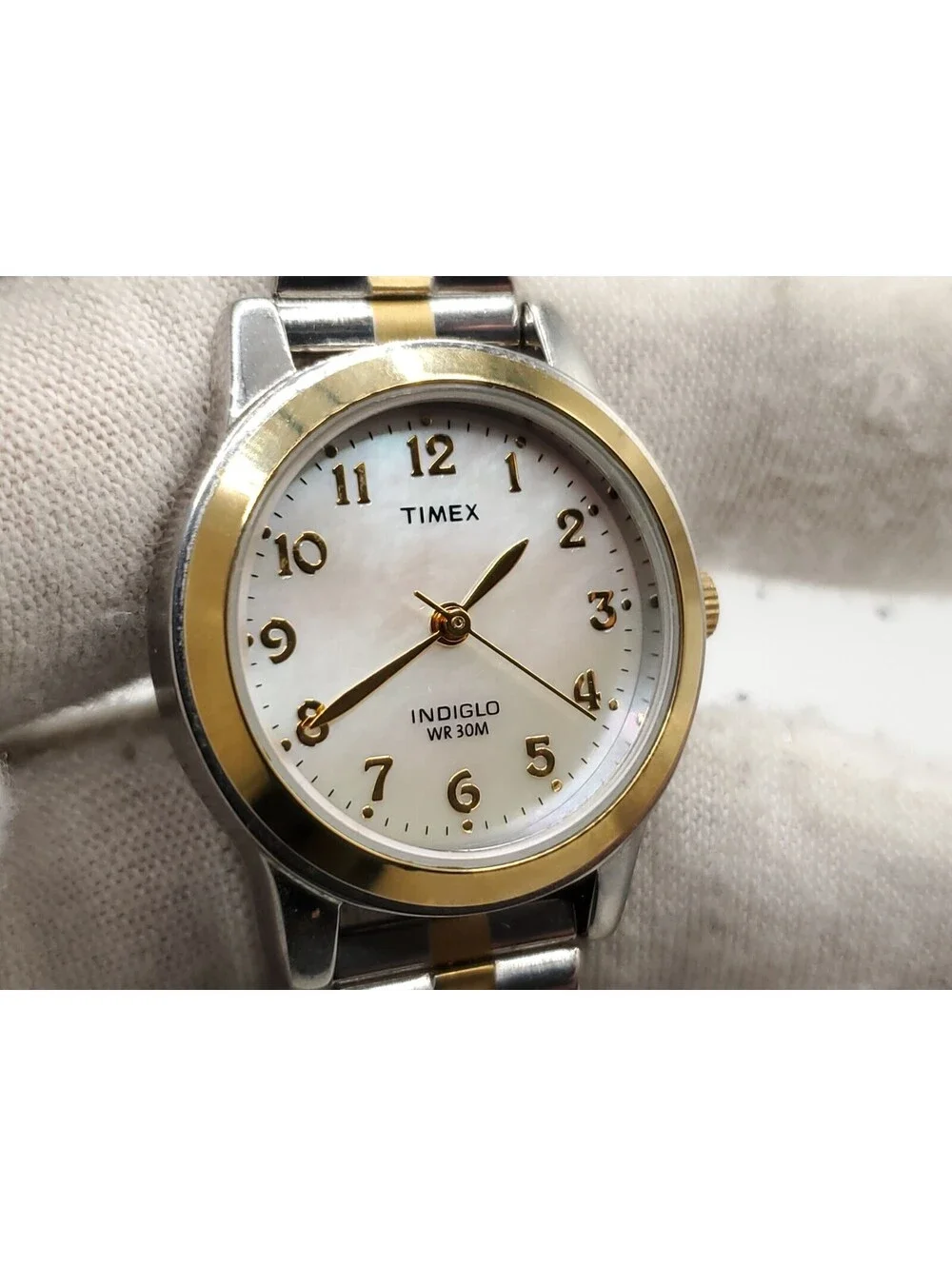 Timex Indiglo MOP Dial Two-Tone Expandable Band Women Watch New Battery 25mm